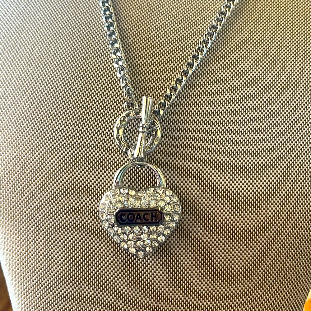 COACH necklace w crystal rhinestones in the heart, adorable front clasp! 💎🎁💎